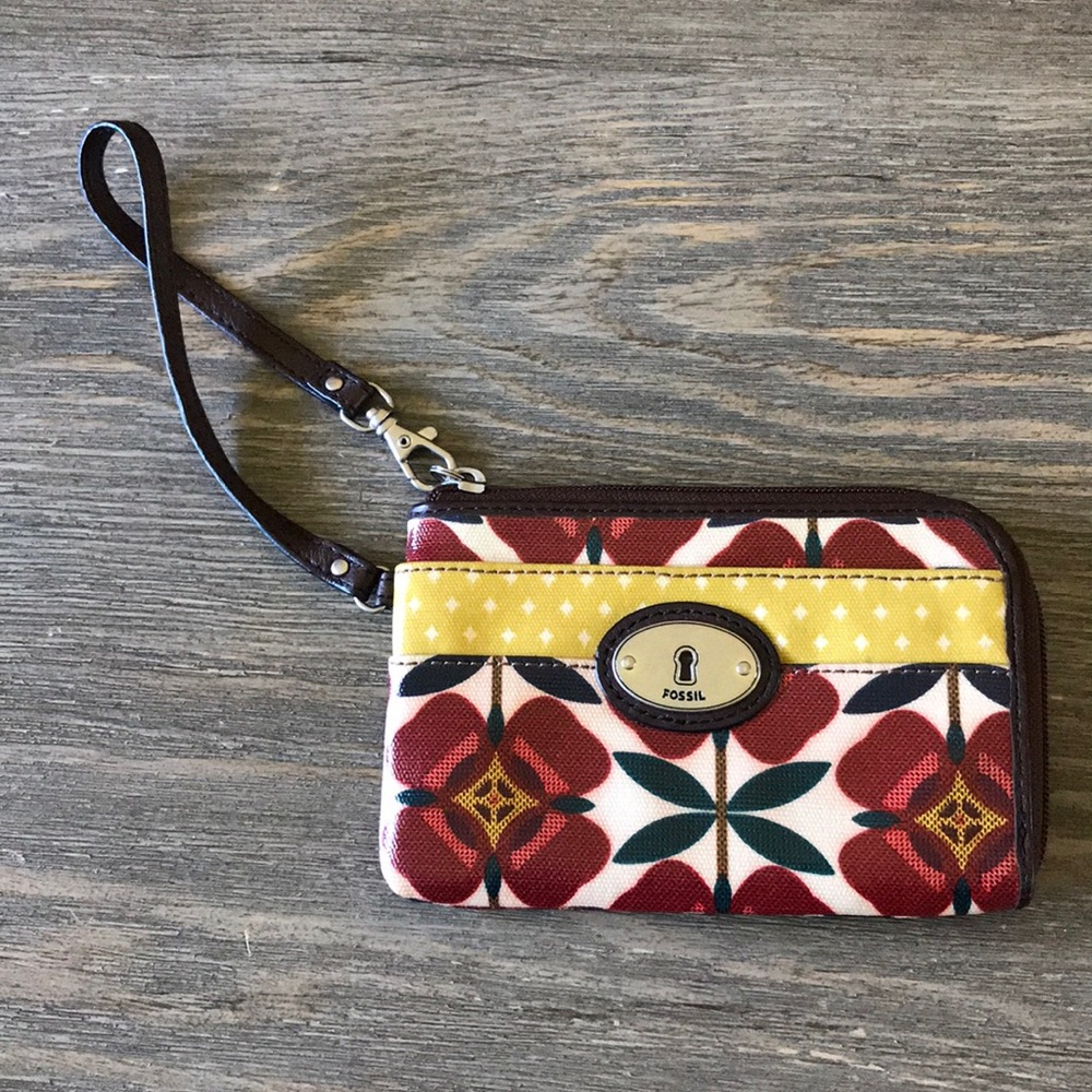 Fossil Wristlet